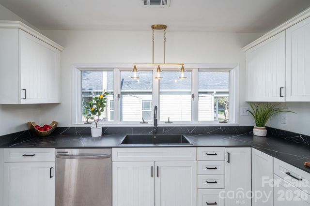 313 Willis Road, Dallas, NC 28034