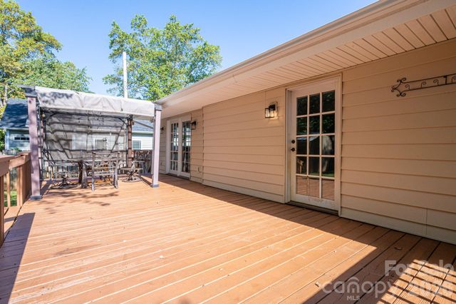 313 Willis Road, Dallas, NC 28034