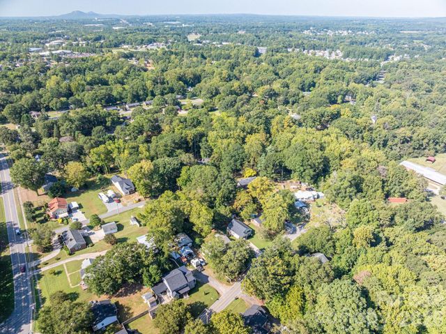 313 Willis Road, Dallas, NC 28034
