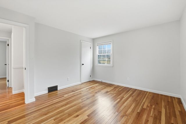 22 Fairhaven Dr, East Longmeadow, MA 01028