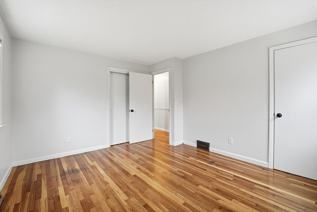 22 Fairhaven Dr, East Longmeadow, MA 01028