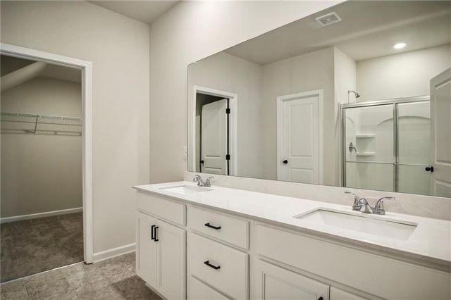 636 Rodeo Drive, Auburn, GA 30011