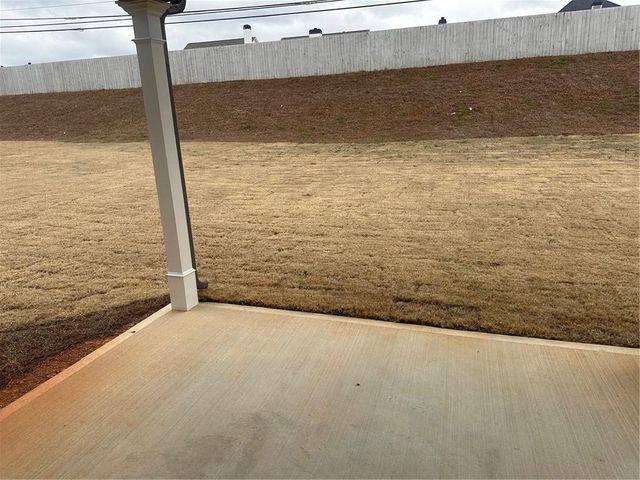 636 Rodeo Drive, Auburn, GA 30011