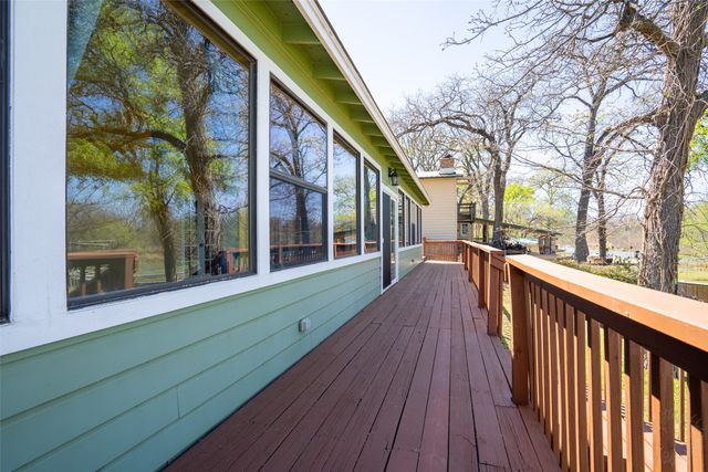 9520 Heron Drive, Fort Worth, TX 76108