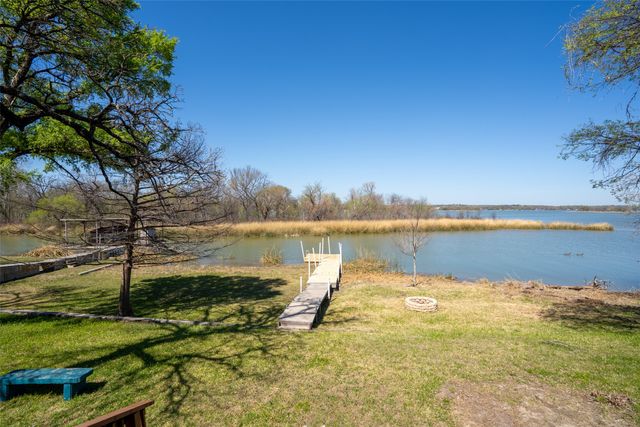 9520 Heron Drive, Fort Worth, TX 76108