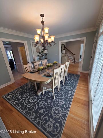 502 Lake Forest Pkwy, Louisville, KY 40245
