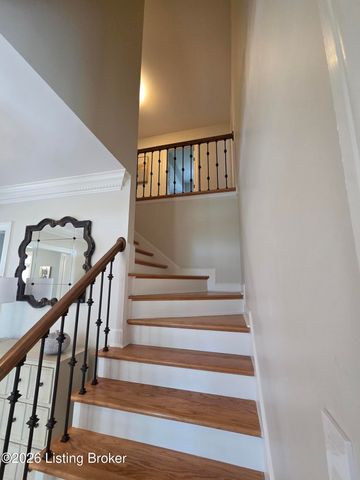 502 Lake Forest Pkwy, Louisville, KY 40245