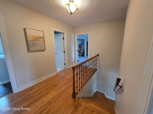 502 Lake Forest Pkwy, Louisville, KY 40245