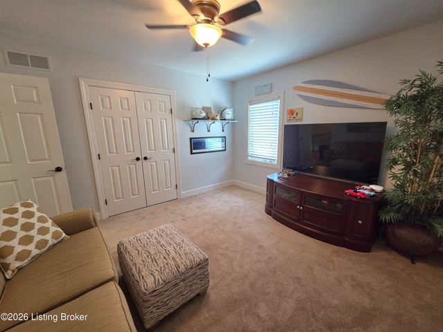 502 Lake Forest Pkwy, Louisville, KY 40245