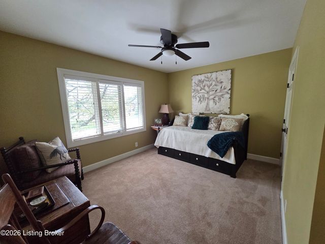 502 Lake Forest Pkwy, Louisville, KY 40245