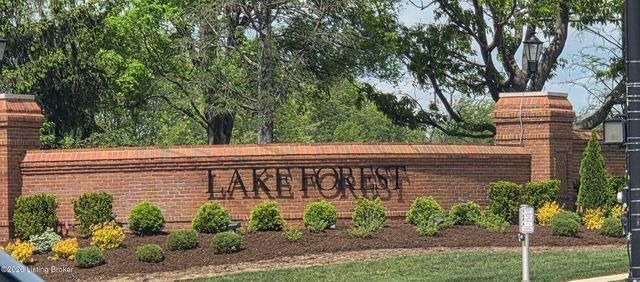 502 Lake Forest Pkwy, Louisville, KY 40245