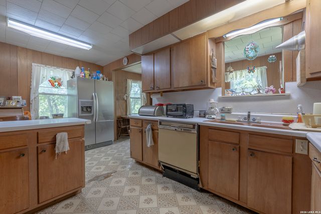 245 CONCORD PL, Balcones Heights, TX 78201