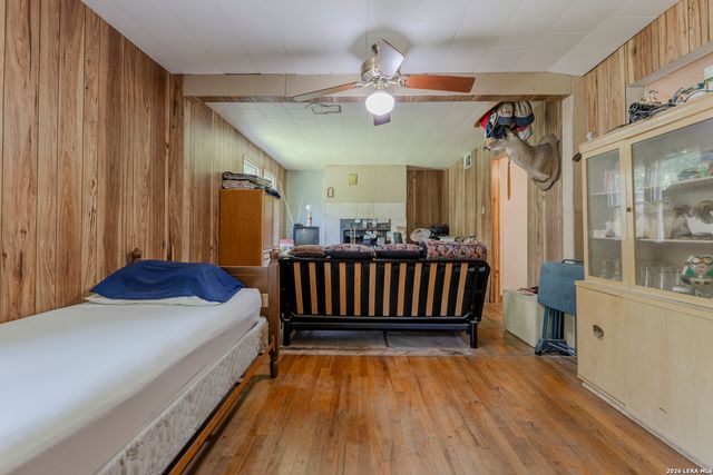 245 CONCORD PL, Balcones Heights, TX 78201