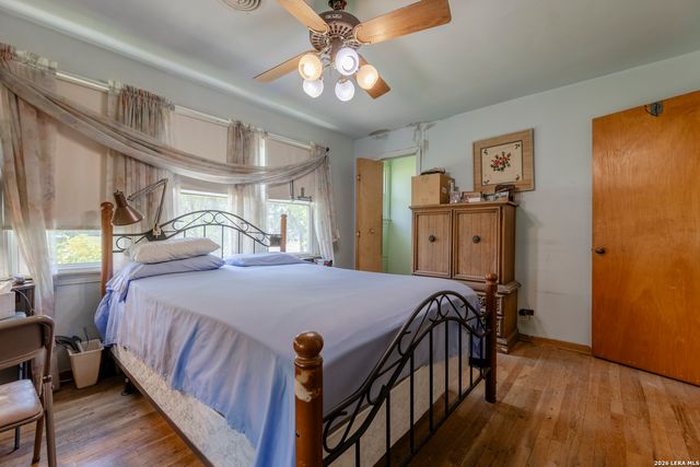 245 CONCORD PL, Balcones Heights, TX 78201