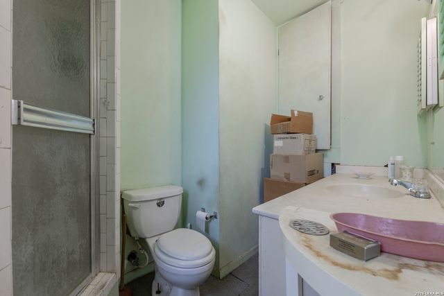 245 CONCORD PL, Balcones Heights, TX 78201