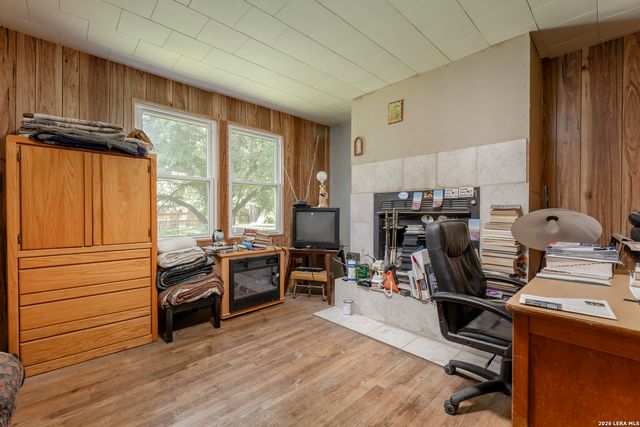 245 CONCORD PL, Balcones Heights, TX 78201