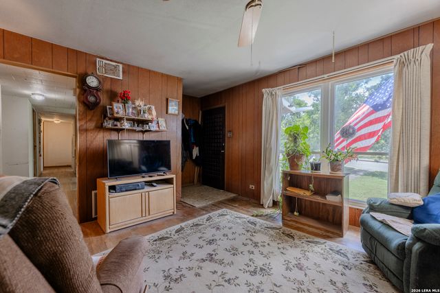 245 CONCORD PL, Balcones Heights, TX 78201