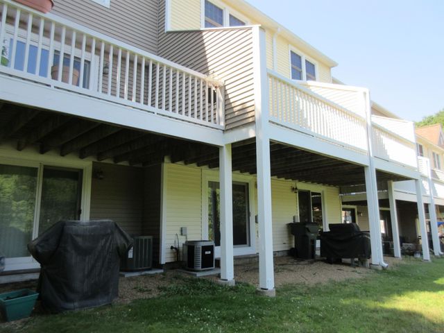 413 Fox Hollow Way, Manchester, NH 03104