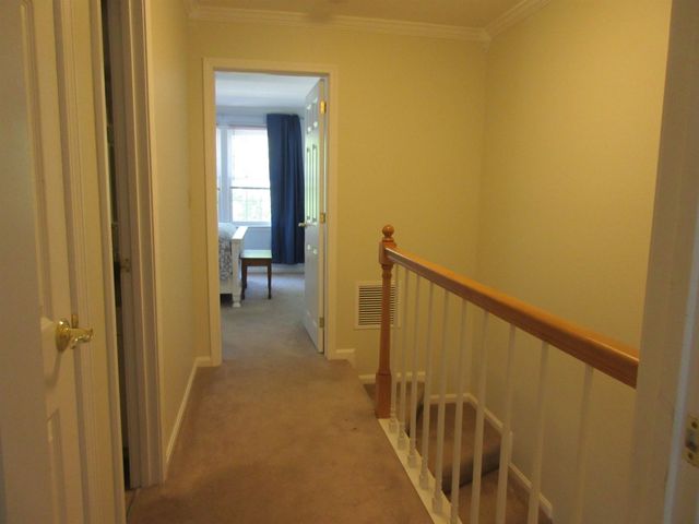 413 Fox Hollow Way, Manchester, NH 03104