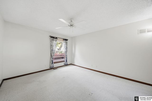 7106 Shamrock Road, Lincoln, NE 68506