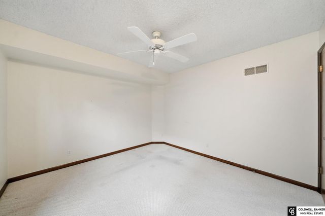 7106 Shamrock Road, Lincoln, NE 68506