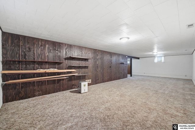 7106 Shamrock Road, Lincoln, NE 68506