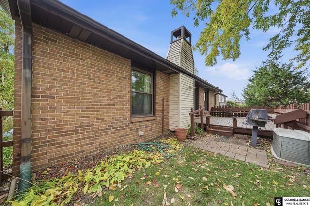 7106 Shamrock Road, Lincoln, NE 68506