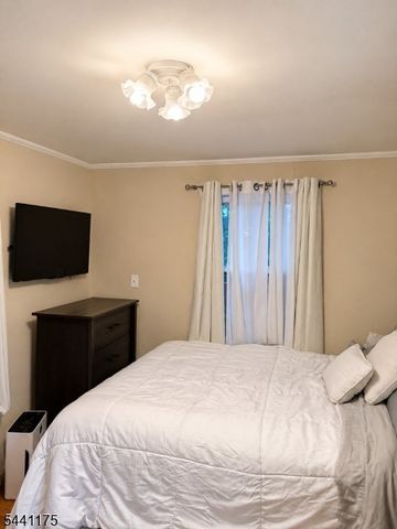 26 Mountain Rd, Roxbury Twp., NJ 07852