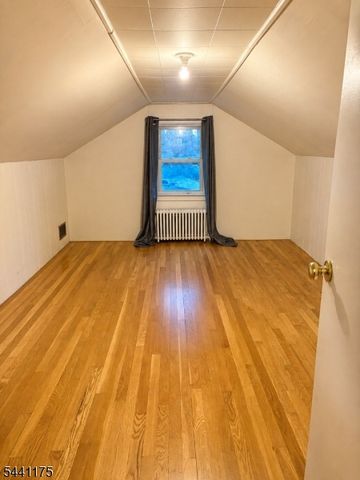 26 Mountain Rd, Roxbury Twp., NJ 07852