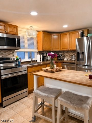 26 Mountain Rd, Roxbury Twp., NJ 07852