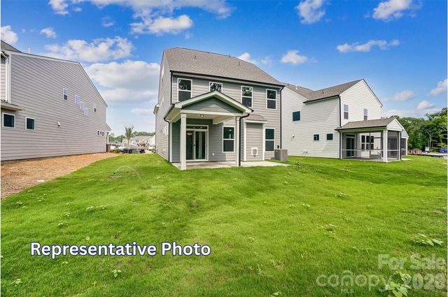 13126 Foxberry Road, Charlotte, NC 28213