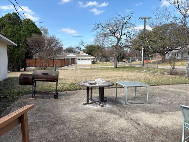 910 Blue Lake Circle, Richardson, TX 75080