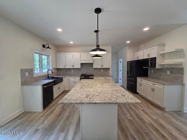 2 Karl Farm Road, Sand Lake, NY 12018