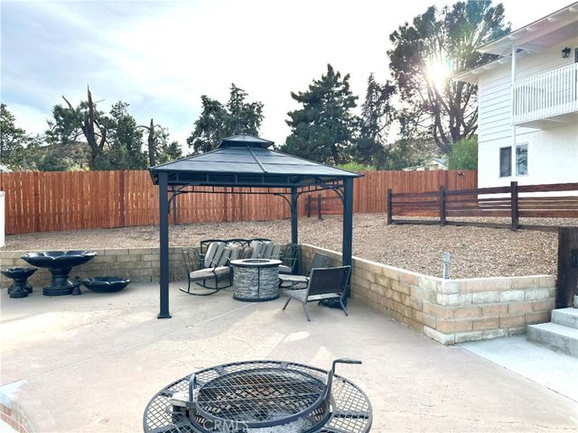 39954 90th Street W, Leona Valley, CA 93551