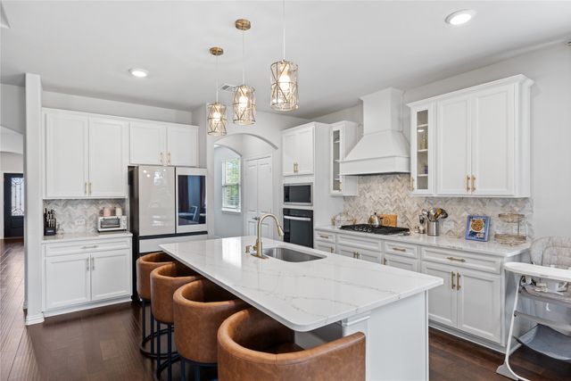 7150 Nandina Drive, Venus, TX 76084