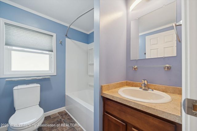 4123 Balmoral Drive, Lansing, MI 48911