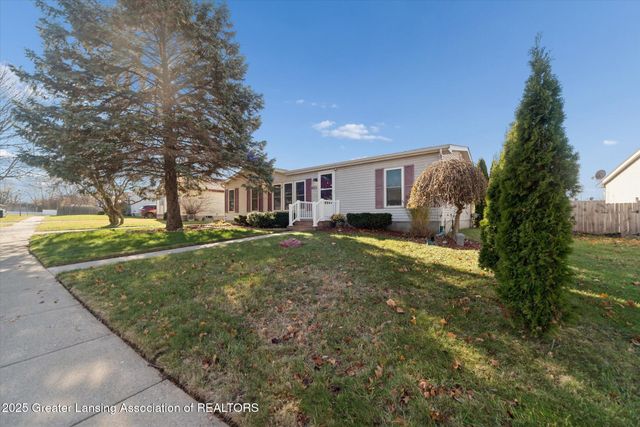 4123 Balmoral Drive, Lansing, MI 48911