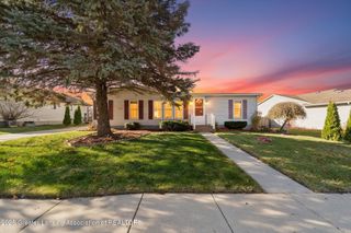 4123 Balmoral Drive, Lansing, MI 48911