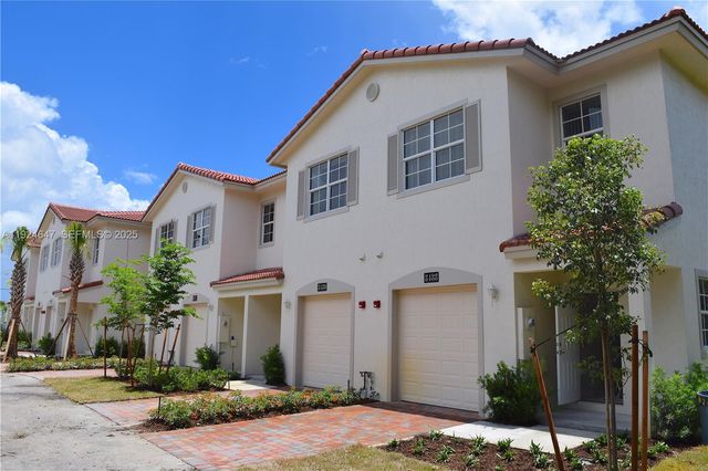 8464 W Mcnab Rd, Tamarac, FL 33321