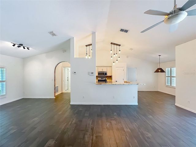 9418 MEADOW CREST LANE, Clermont, FL 34711