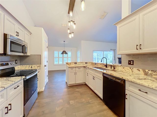 9418 MEADOW CREST LANE, Clermont, FL 34711