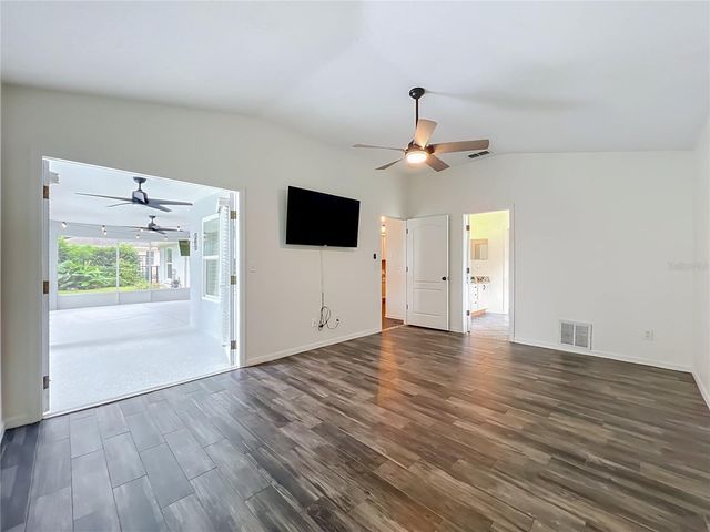 9418 MEADOW CREST LANE, Clermont, FL 34711