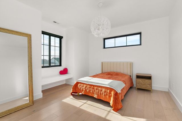 14725 Stonecrop Drive, Urbandale, IA 50323