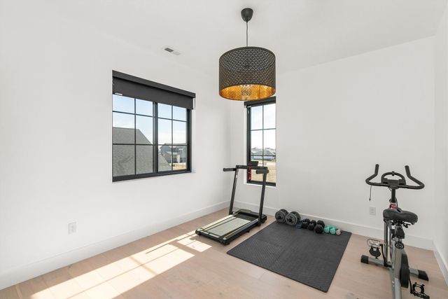 14725 Stonecrop Drive, Urbandale, IA 50323