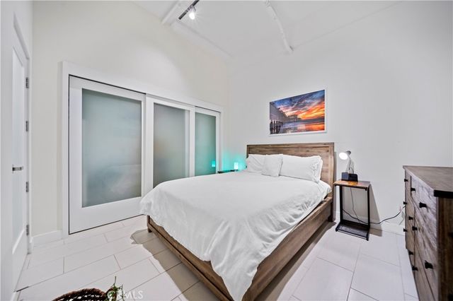 939 S Broadway, Los Angeles, CA 90015