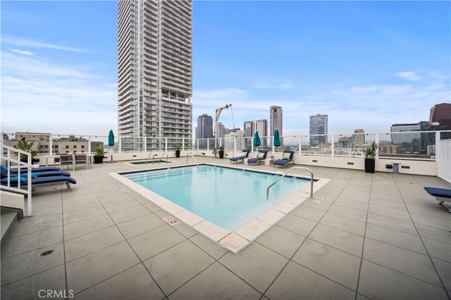 939 S Broadway, Los Angeles, CA 90015