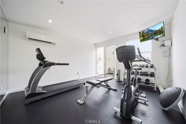 939 S Broadway, Los Angeles, CA 90015