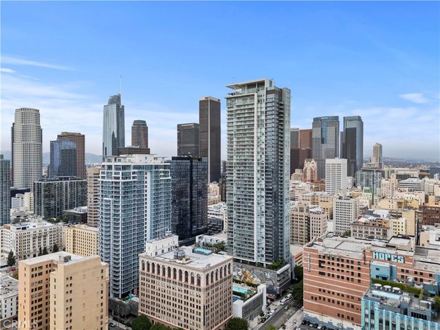 939 S Broadway, Los Angeles, CA 90015