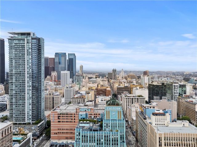 939 S Broadway, Los Angeles, CA 90015