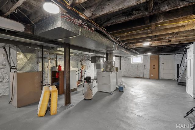 6227 Victoria Avenue, St Louis, MO 63139